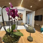 Woodland Apartment